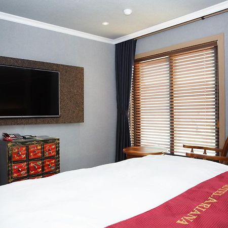Ariana Hotel Daegu Bagian luar foto