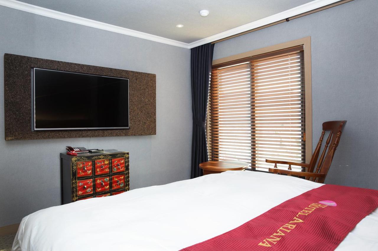 Ariana Hotel Daegu Bagian luar foto