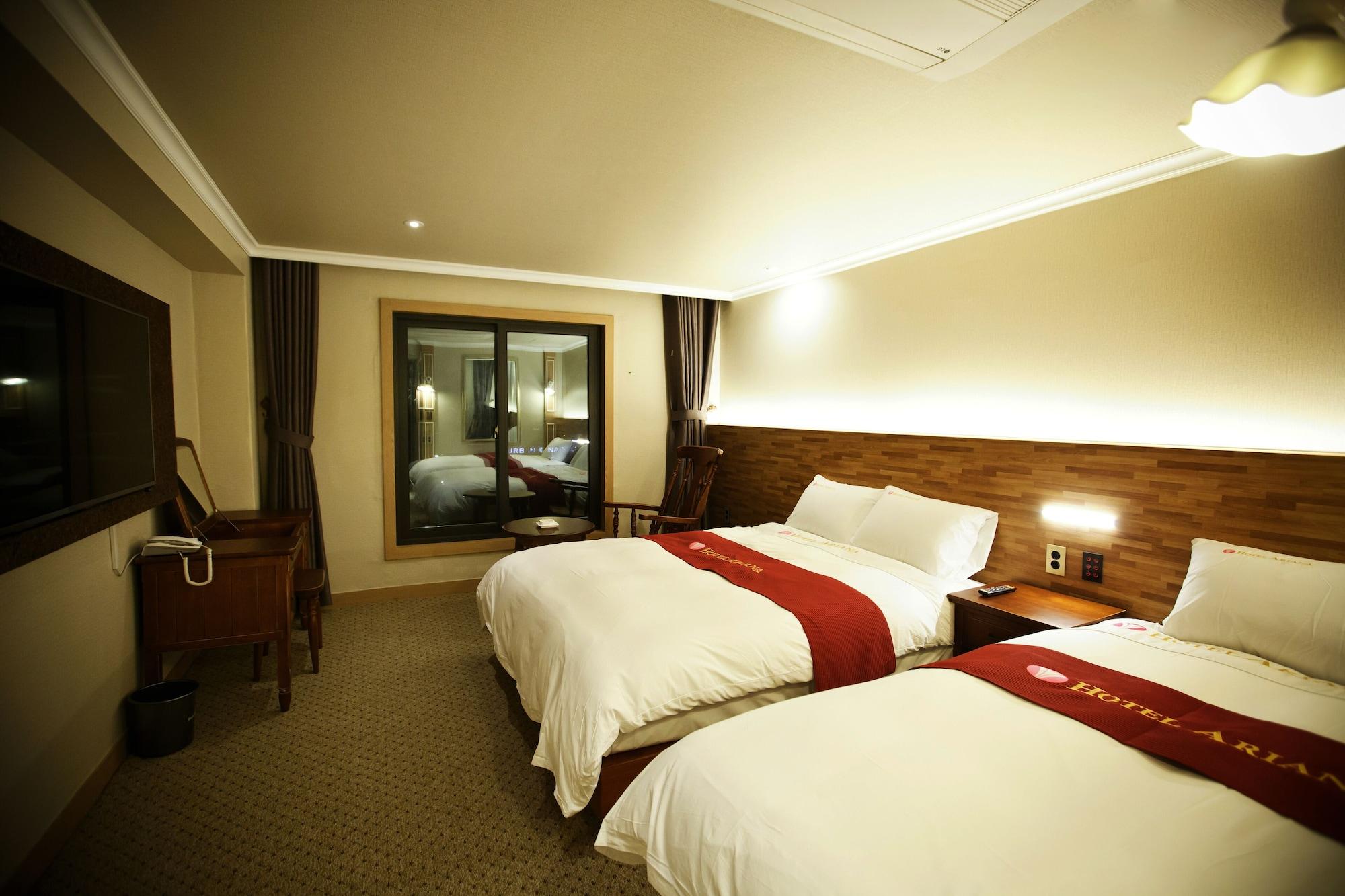 Ariana Hotel Daegu Bagian luar foto